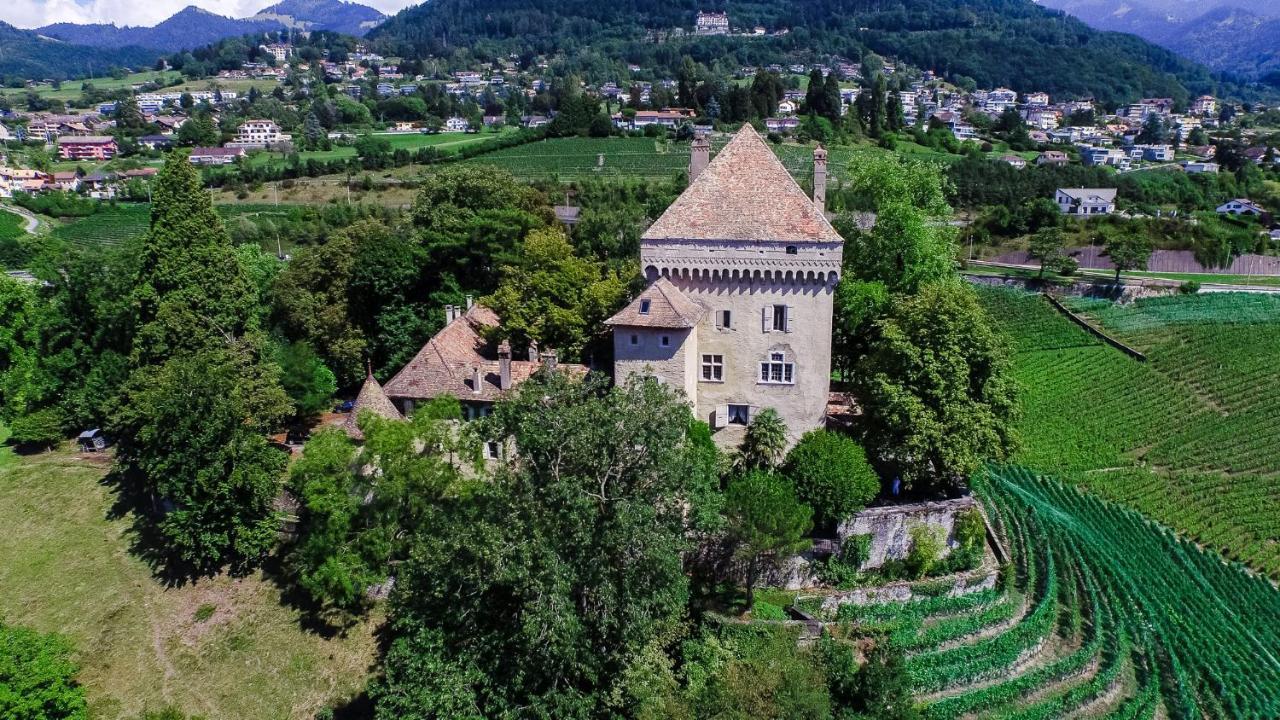 A castle spirit apartment in Château du Châtelard Clarens Extérieur photo